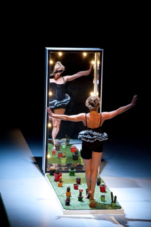 "One Hit Wonders" © Rojobarcelona. "One Hit Wonders" © Rojobarcelona.