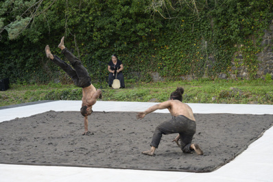 "Huellas", Cie Hold-Up & Co © Daniel-Michelon. "Huellas", Cie Hold-Up & Co © Daniel-Michelon.