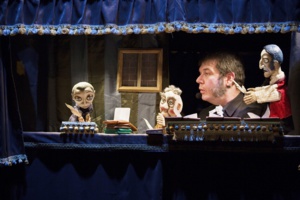 Bob Théâtre, "Bartleby, une histoire de Wall Street" © Cédric Vincensini. Bob Théâtre, "Bartleby, une histoire de Wall Street" © Cédric Vincensini.