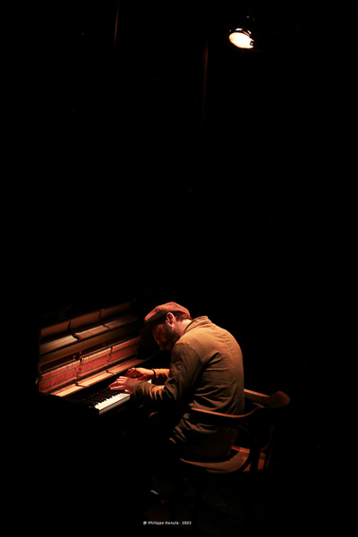 © Philippe Hanula. © Philippe Hanula.