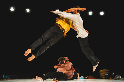 "Sensible" par la Compagnie Les Hommes Sensibles les 15 et 16 novembre au Carré Magique © Maxime Guérin. "Sensible" par la Compagnie Les Hommes Sensibles les 15 et 16 novembre au Carré Magique © Maxime Guérin.