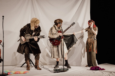 © Simon Gosselin. © Simon Gosselin.