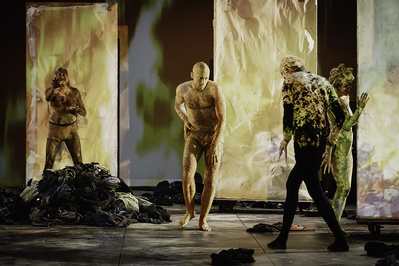 © Simon Gosselin. © Simon Gosselin.