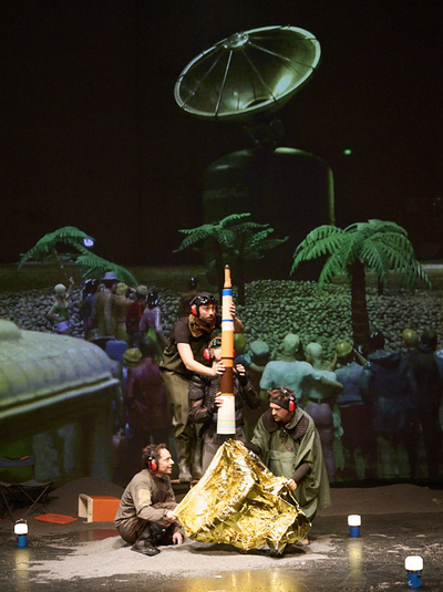 "Subjectif Lune" © Pierre Grosbois. "Subjectif Lune" © Pierre Grosbois.