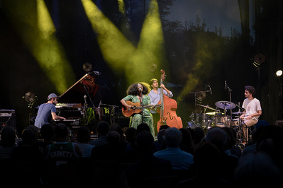 © Corinne Destribats. © Corinne Destribats.