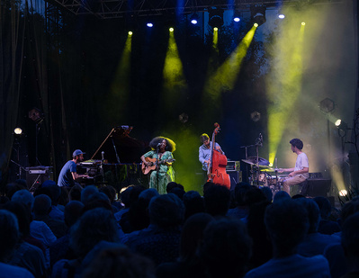 © Corinne Destribats. © Corinne Destribats.