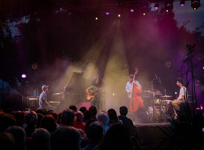 © Corinne Destribats. © Corinne Destribats.