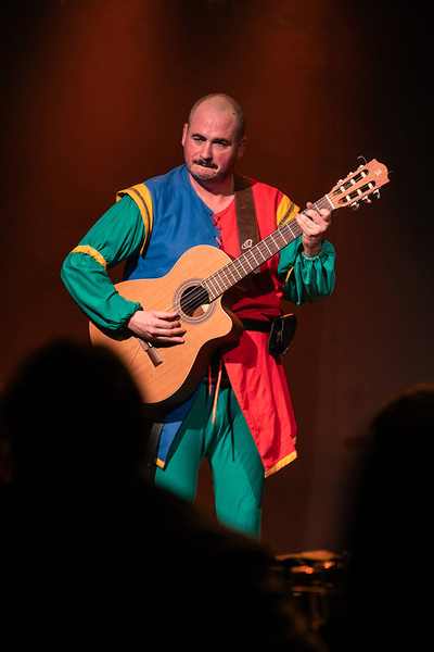 © Julien Jovelin. © Julien Jovelin.