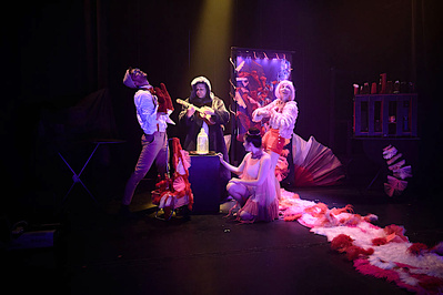 © Cyril Marcilhacy. © Cyril Marcilhacy.