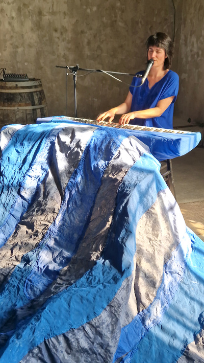 "Vivre Nue" de Fane Desrues © Compagnie de la liberté. "Vivre Nue" de Fane Desrues © Compagnie de la liberté.