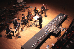 "Regnum vegetabile", Mauro Lanza et Andrea Valle avec les musiciens de 2e2m dirigés par Pierre Roullier, CRR de Paris (janvier 2016) © DR. "Regnum vegetabile", Mauro Lanza et Andrea Valle avec les musiciens de 2e2m dirigés par Pierre Roullier, CRR de Paris (janvier 2016) © DR.