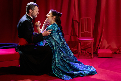 © Emmanuel Fradin. © Emmanuel Fradin.