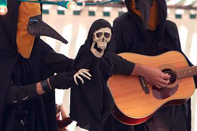 "Manipeste pour la Feste" © Simon Marrou. "Manipeste pour la Feste" © Simon Marrou.