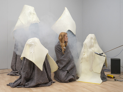 © Martin Argyroglo.