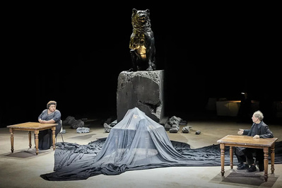 © Christophe Raynaud de Lage, coll. Comédie-Française. © Christophe Raynaud de Lage, coll. Comédie-Française.