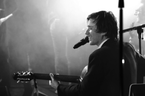 Thomas Dutronc © Basile Minatchy. Thomas Dutronc © Basile Minatchy.