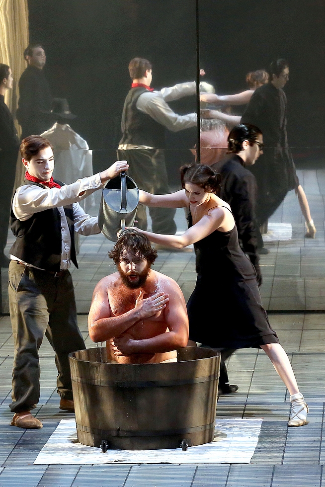 Estelle Poscio, Mathieu Gardon et Thibaut Desplantes © Laurencine Lot. Estelle Poscio, Mathieu Gardon et Thibaut Desplantes © Laurencine Lot.