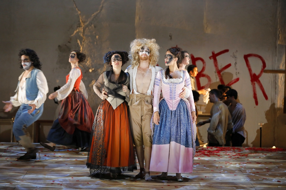 © Pascal Victor. © Pascal Victor.