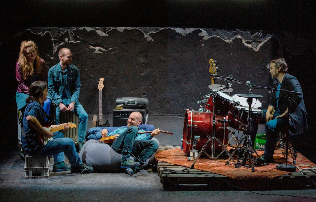 © Michel Cavalca. © Michel Cavalca.