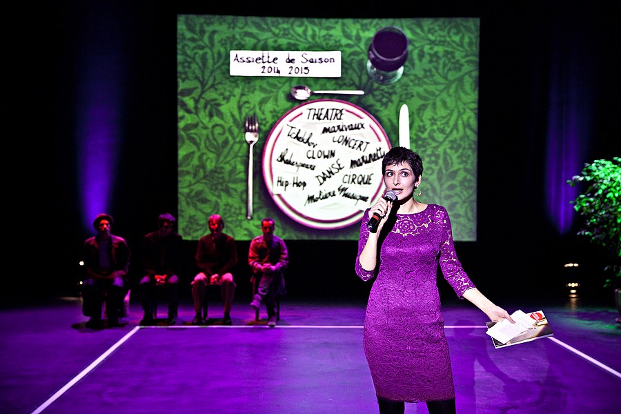 Noémie Guedj dans "Affreux, bêtes et pédants" © Jean-Louis Fernandez. Noémie Guedj dans "Affreux, bêtes et pédants" © Jean-Louis Fernandez.