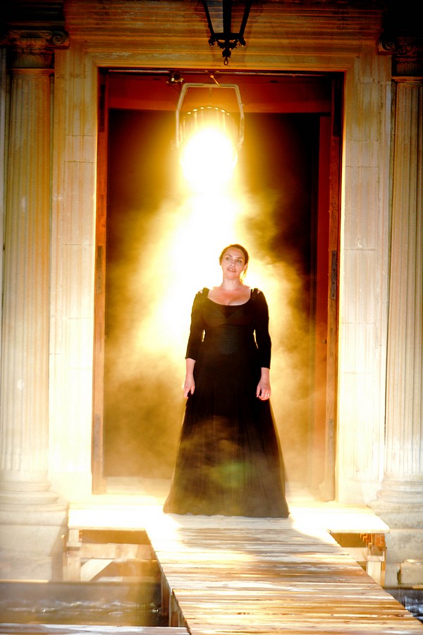 © Francis Rey. © Francis Rey.