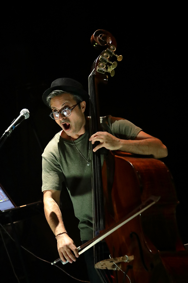 Adam Ben Ezra © Le Studio de Louison. Adam Ben Ezra © Le Studio de Louison.