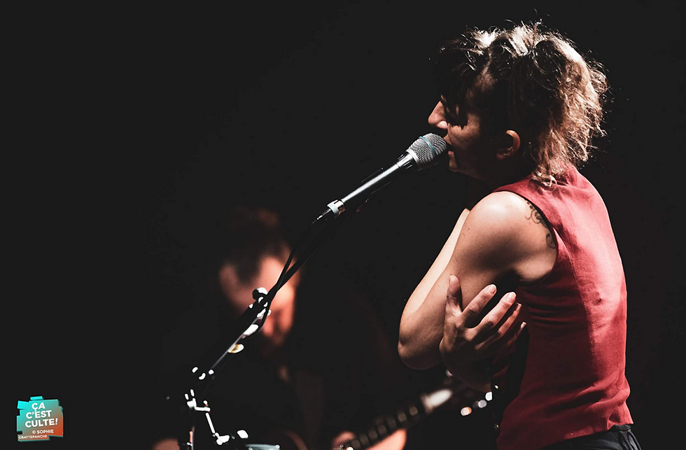 "Moone en concert" © Sophie Grattepanche. "Moone en concert" © Sophie Grattepanche.