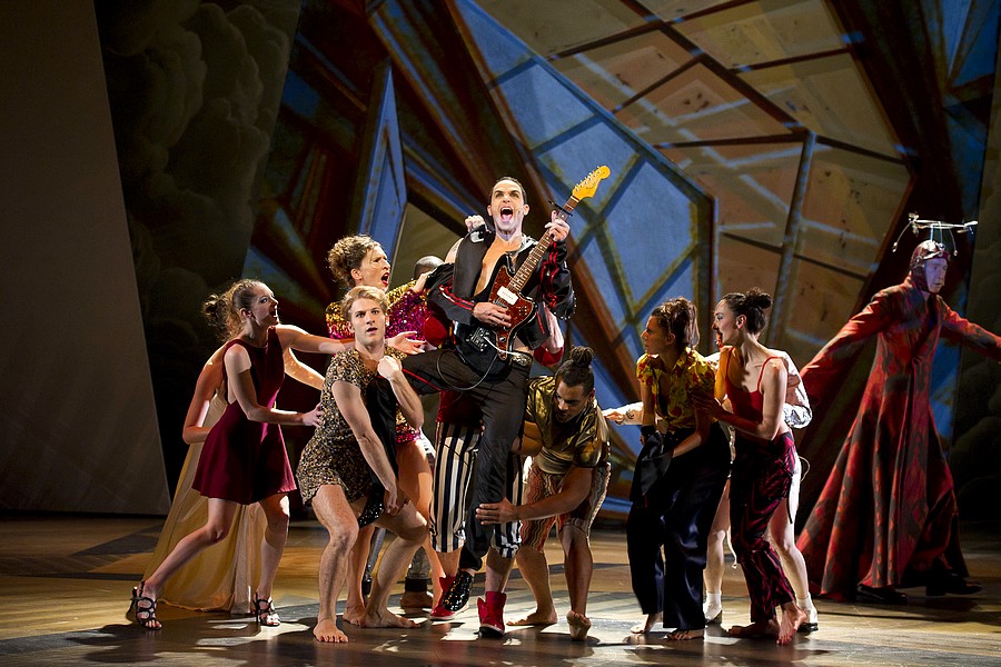 Gratuit Images Contact Danse Theatre Et Musique A L Unisson Pour Un Faust D le plus cool par