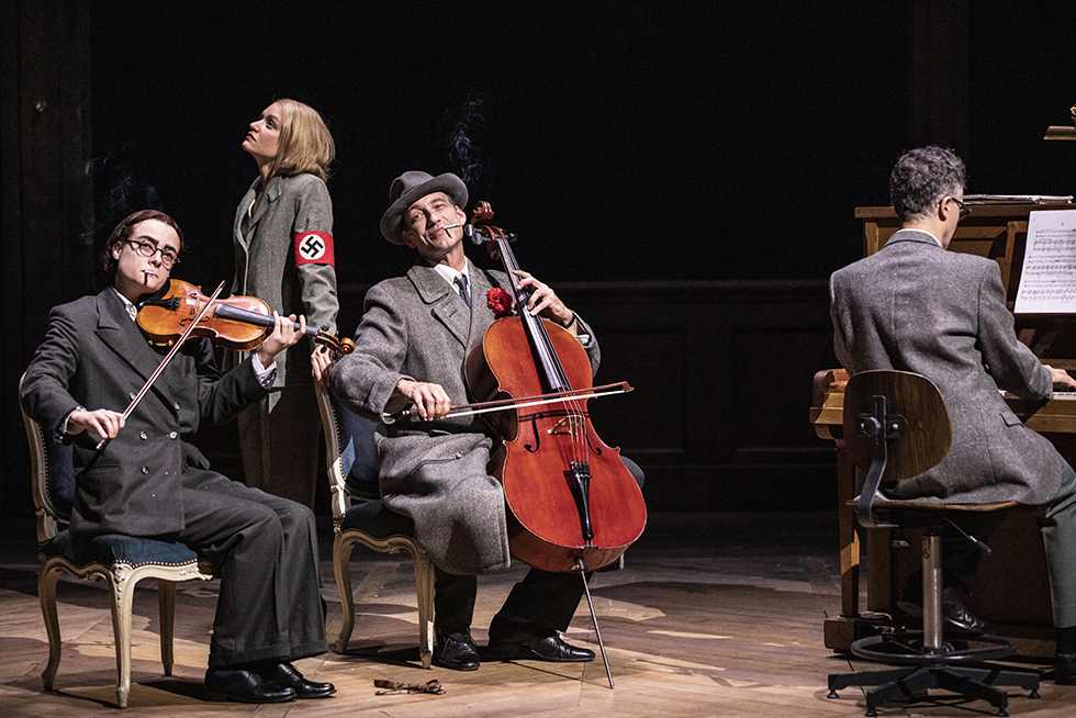 © Jean-Louis Fernandez. © Jean-Louis Fernandez.