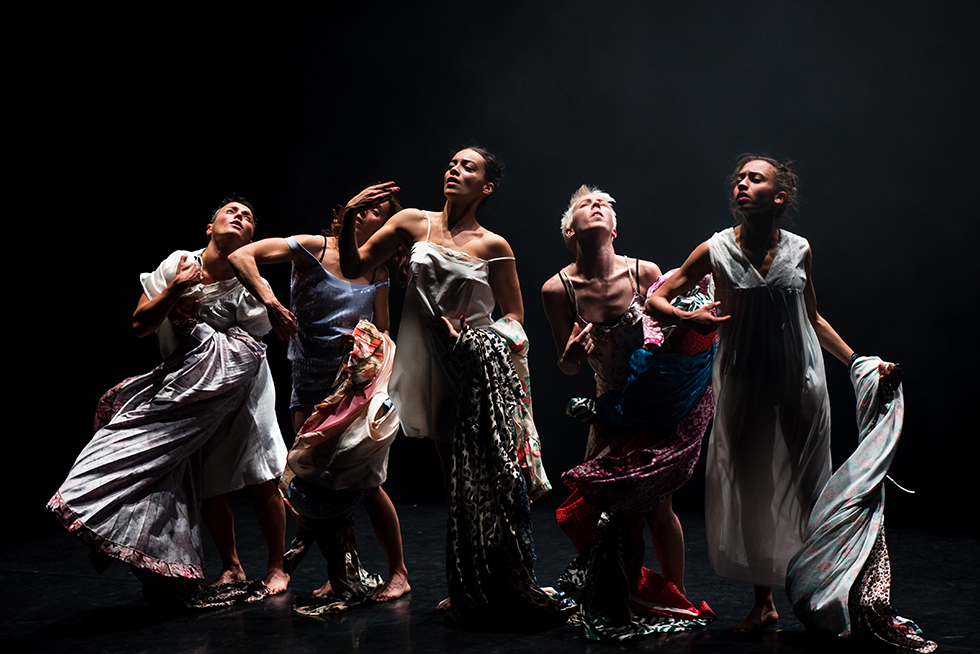 © Nora Houguenade. © Nora Houguenade.