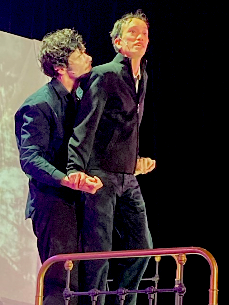 © Claude Poinas. © Claude Poinas.