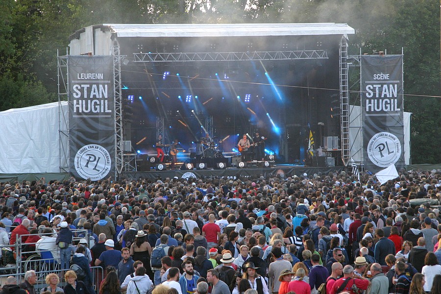 Couscous Clan (Rachid Taha, Rodolphe Burger) © Dominique Debeauvais.