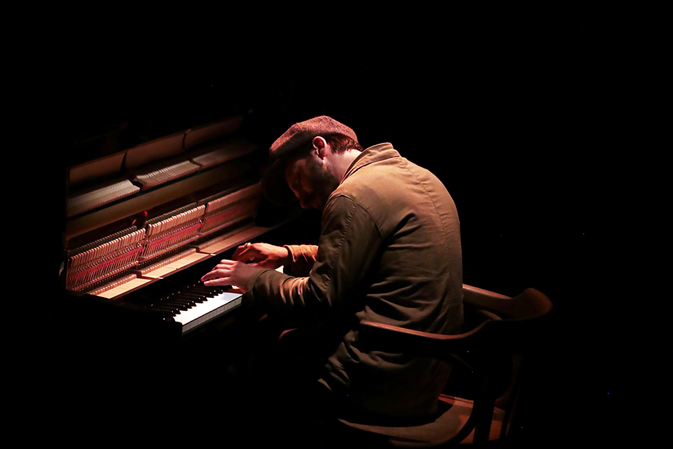 © Philippe Hanula. © Philippe Hanula.