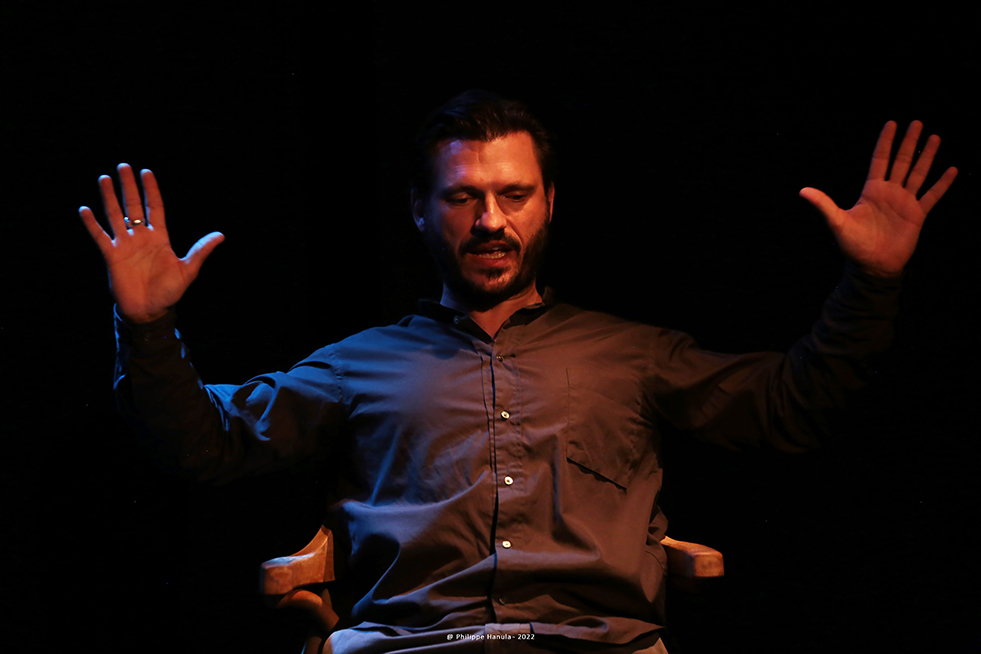 © Philippe Hanula. © Philippe Hanula.