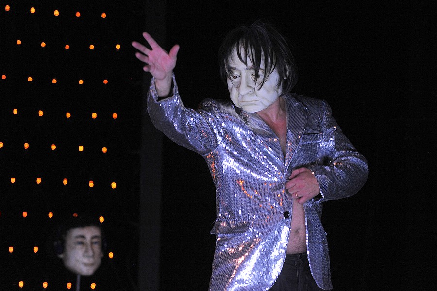 © Tristan Jeanne-Valès. © Tristan Jeanne-Valès.