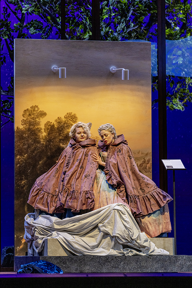 © Thomas Amouroux. © Thomas Amouroux.