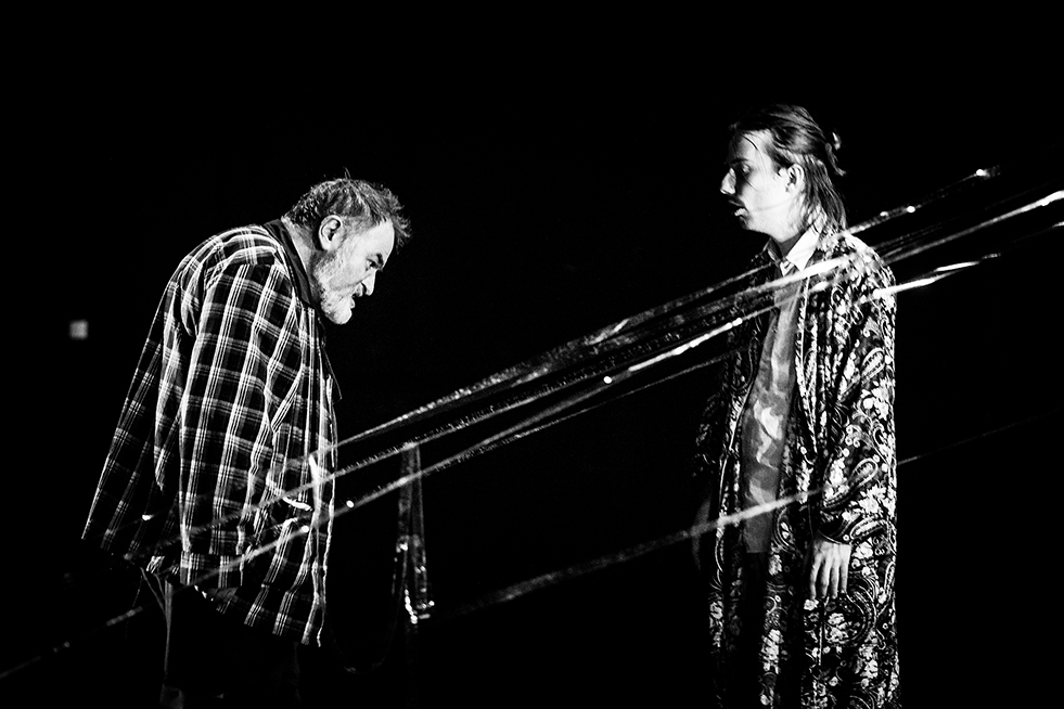 "Qui a tué mon père" par la Compagnie Kumulus © Kalimba.