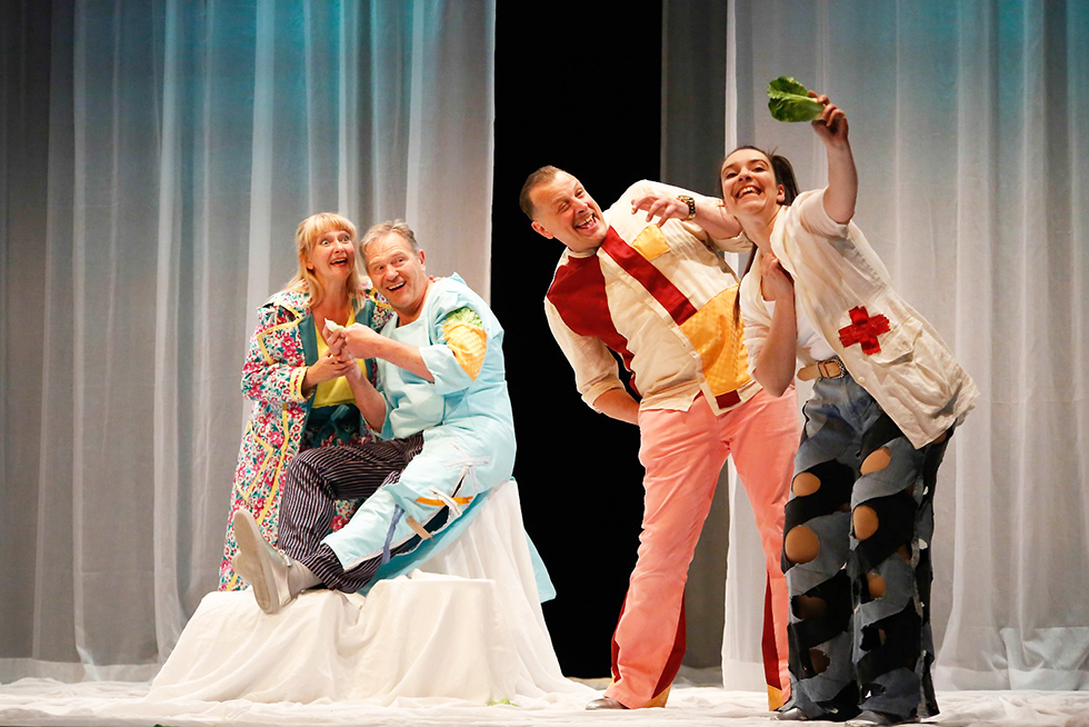 © Manon Debarre. © Manon Debarre.