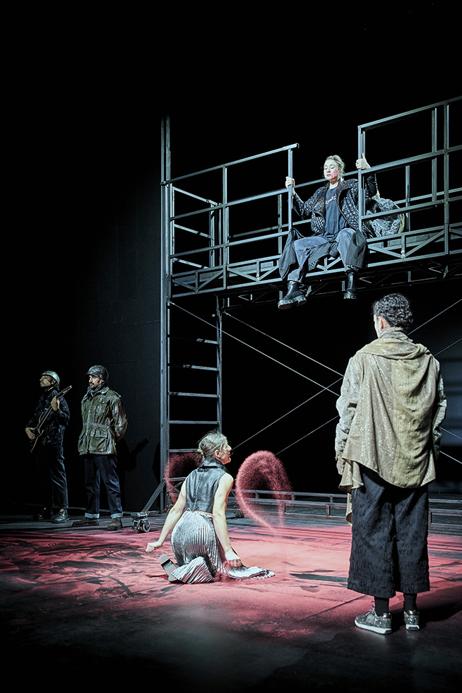 © Christophe Raynaud de Lage.