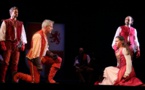 Un esprit de troupe avérée et la passion de l'alexandrin