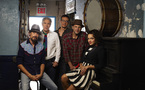 Norah Jones remet les bottes et le Stetson Norah Jones remet les bottes et le Stetson