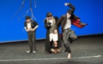 "En attendant Godot" Fusion burlesque de l'élégance du désespoir et de la poétique de la cruauté