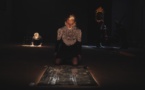 "Les Premiers mots" Creuser le vide pour dire l'absence et l'incomplétude essentielle de ce que parler veut dire "Les Premiers mots" Creuser le vide pour dire l'absence et l'incomplétude essentielle de ce que parler veut dire