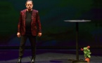 Christophe Alévêque "Vieux Con" Un art maîtrisé de l'humour féroce et insolent Christophe Alévêque "Vieux Con" Un art maîtrisé de l'humour féroce et insolent