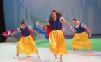 "Barbe-Neige…", des contes de fées façon hip-hop ! "Barbe-Neige…", des contes de fées façon hip-hop !
