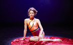 •Off 2025• "Sous les Paupières" Un grand moment de théâtre, sensoriel et organique, à la caisse de résonance fulgurante