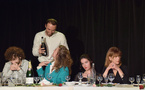 •Off 2026• "Festin" Un huis clos improvisé au réalisme cru mais nécessaire