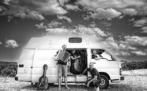 Jérémy Rollando "Zef". Un vent d'ouest, doux et agréable, alliant fougue et délicatesse, souffle sur nos sillons musicaux