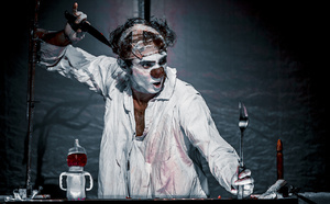 "La petite histoire qui va te faire flipper…" Un remake d'un conte horriblissime des frères Grimm, une histoire à l'eau de rose… couleur hémoglobine