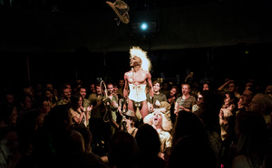 Le cabaret colle bien aux timbres et à l'âme des chansons de Bashung dans "Madame Ose Bashung"